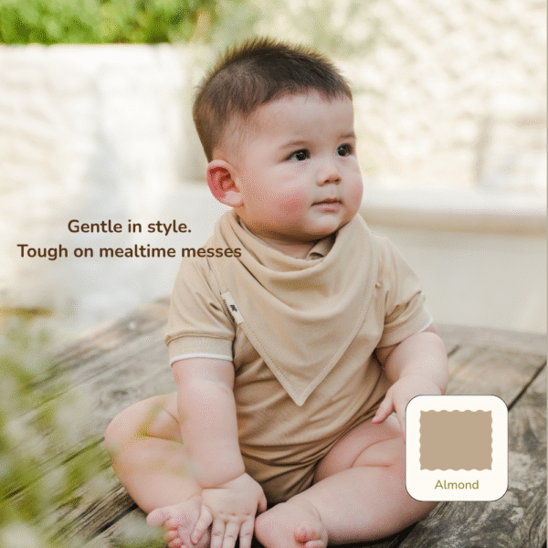 Bamboo Waterproof Bandana Bib 0m+ | Petit Beary