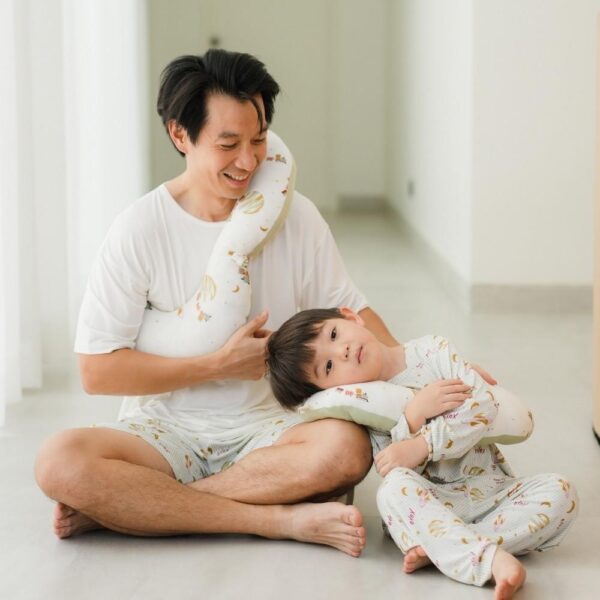 Petit Beary x Kero Travel Neck Bamboo Pillow - Bantal Leher Bamboo Anak Dewasa Travel