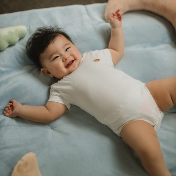 PETIT BEARY -  Short-Sleeve Bamboo Bodysuit - Jumper Onesie Bayi