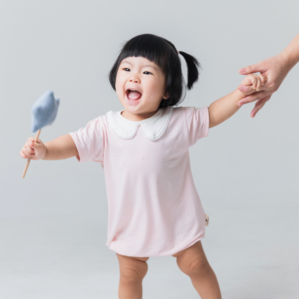 Bodysuit Bayi Perempuan Bamboo Premium – Collar Girl Bodysuit | Petit Beary Heirloom Basics (0–18M)