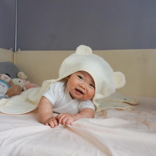 Handuk Topi Bayi Lembut Bamboo Premium – Hooded Bath Towel baby and kids | Petit Beary (0M-4Y)