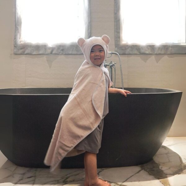 Handuk Topi Bayi Lembut Bamboo Premium – Hooded Bath Towel baby and kids | Petit Beary (0M-4Y)
