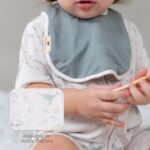 Setelan Bayi Bamboo Premium – Romper + Snappy Bib 2pcs | Daywear Bundle Petit Beary (0–18M)